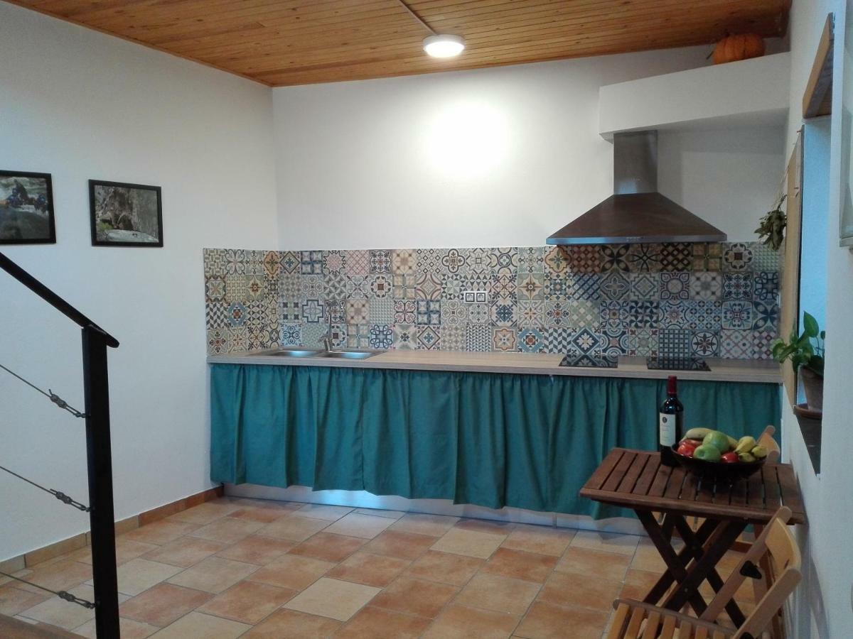 Refugi Casa Canelo Rodes Kültér fotó
